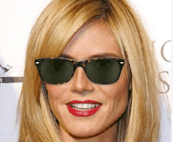 Heidi Klum mit Ray-Ban New Wayfarer in Havana-Optik 